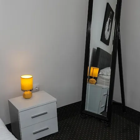 Ana Pool Hvar Apartman *